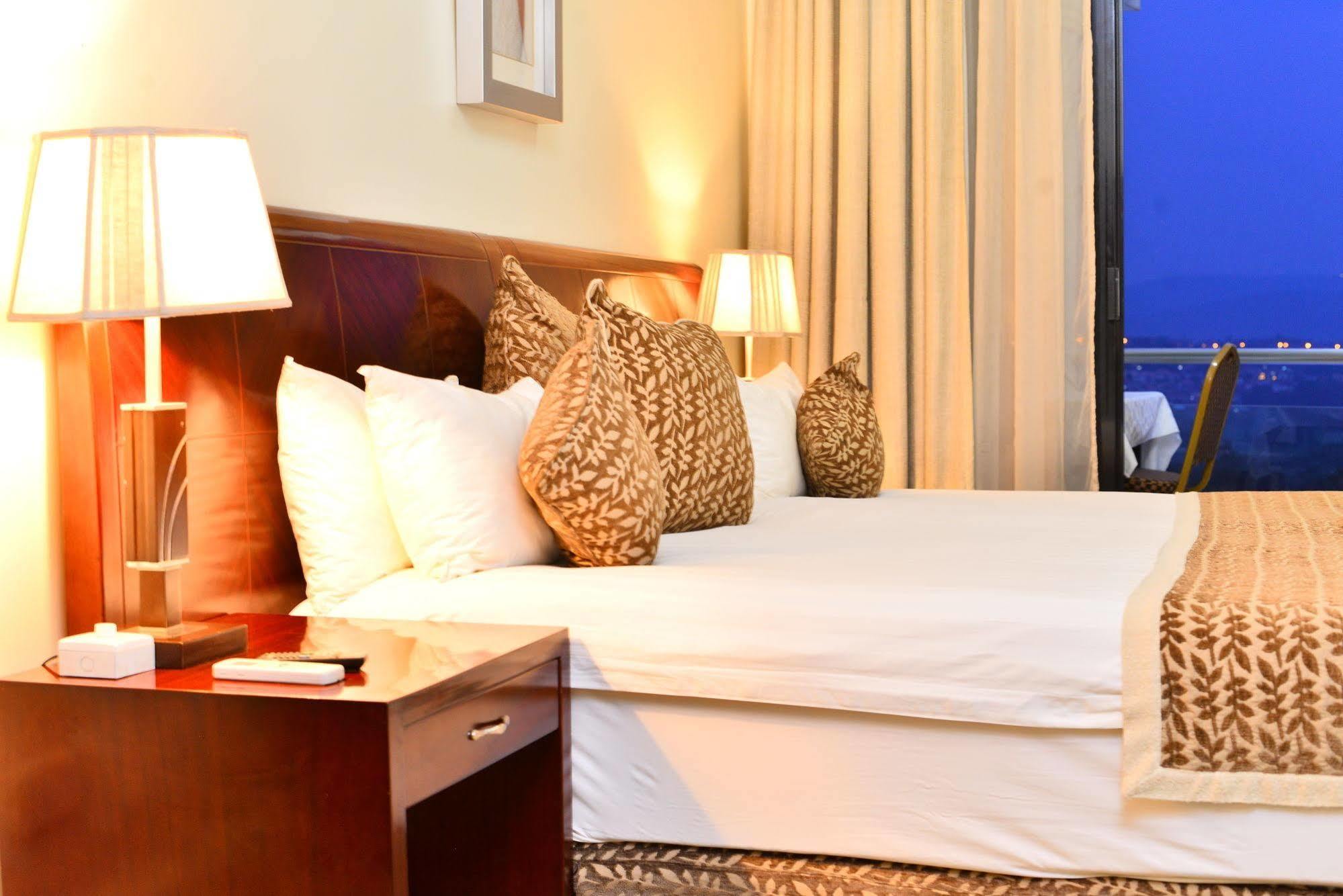 The Manor Hotel Kigali Kültér fotó
